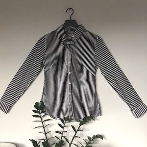 Banana Republic Non-Iron Fitted Button Down